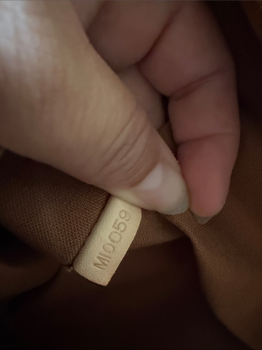 Authentic Louis Vuitton GM - Picture 9 of 9